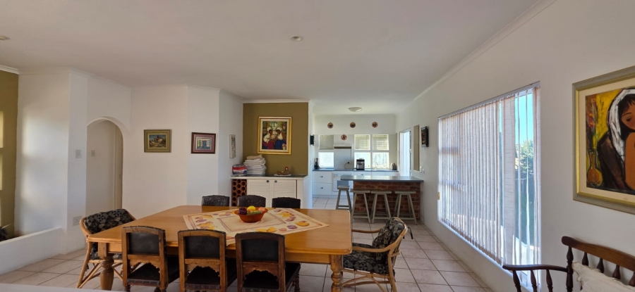 6 Bedroom Property for Sale in Vermont Western Cape